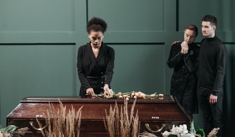 Izzet-Gunay-Haldun-Dormen8217in-Cenaze-Toreninde-Rahatsizlandi-featured