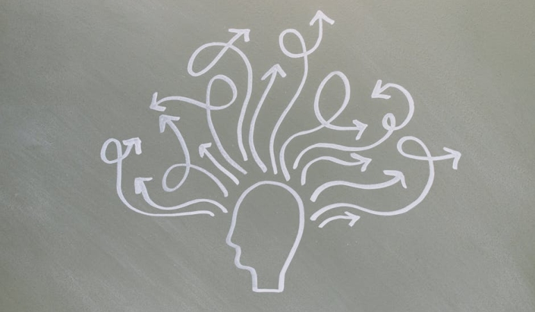 Serdar-Ortac-Konserde-Yere-Dustu-Saglik-Durumu-Hakkinda-Aciklama-featured